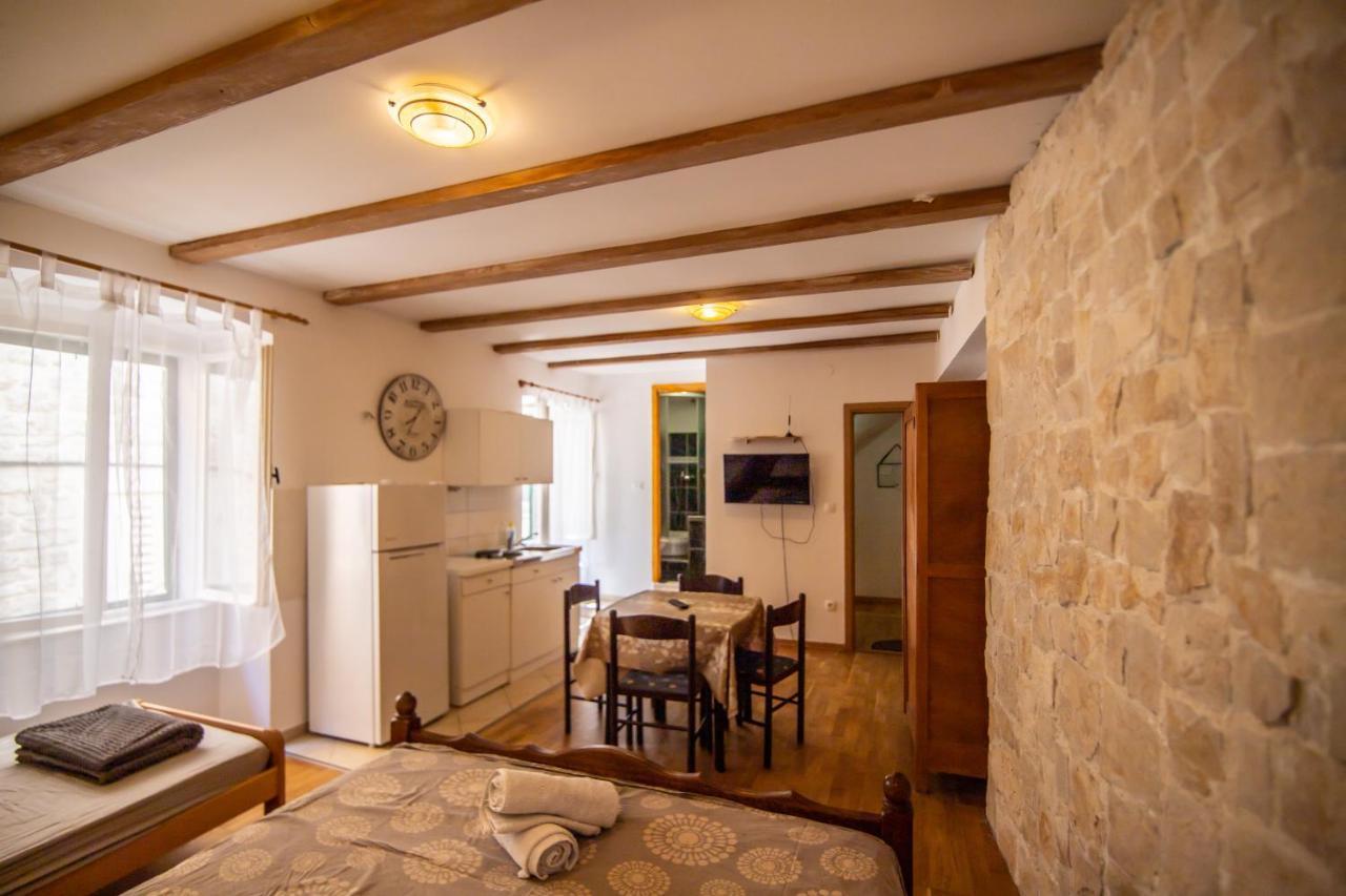 Apartments Loriana Šibenik Eksteriør billede