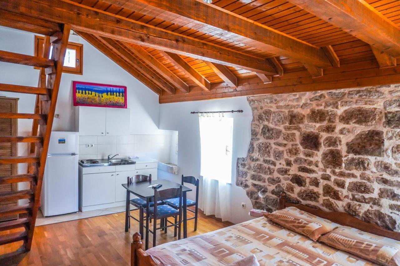 Apartments Loriana Šibenik Eksteriør billede