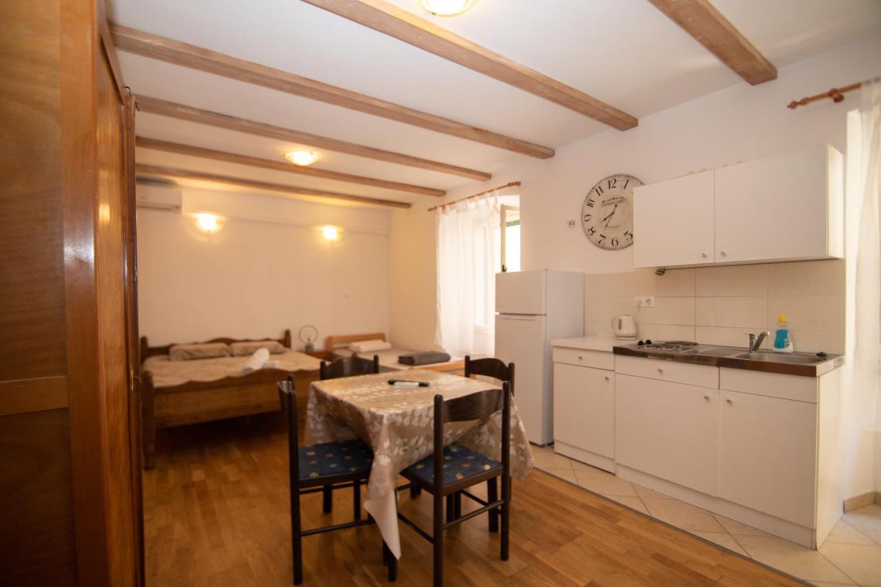 Apartments Loriana Šibenik Eksteriør billede