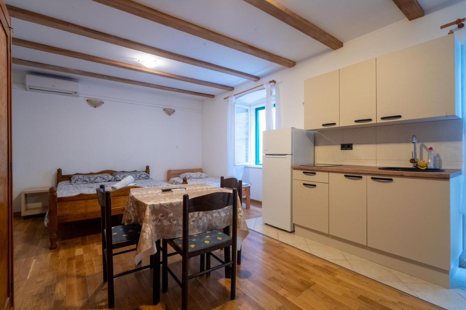 Apartments Loriana Šibenik Eksteriør billede
